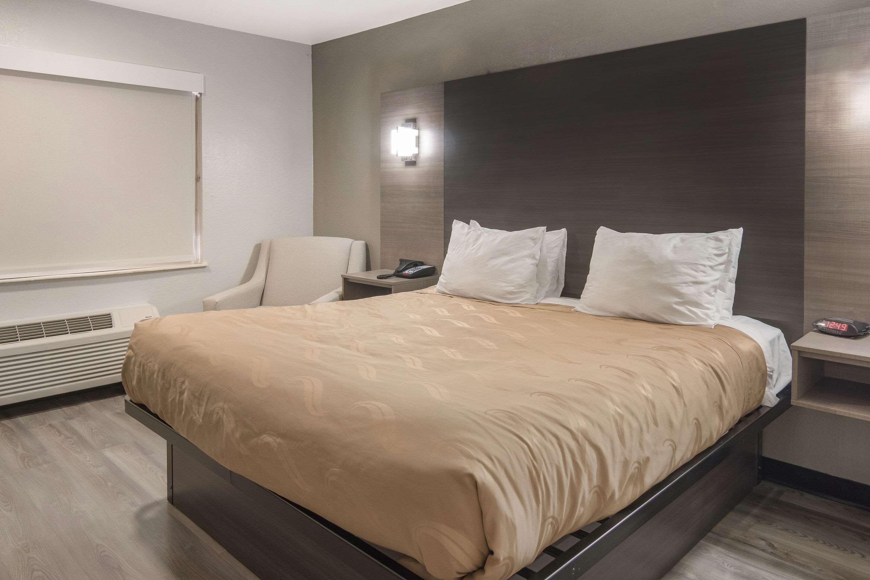 Quality Inn & Suites Fort Worth Esterno foto