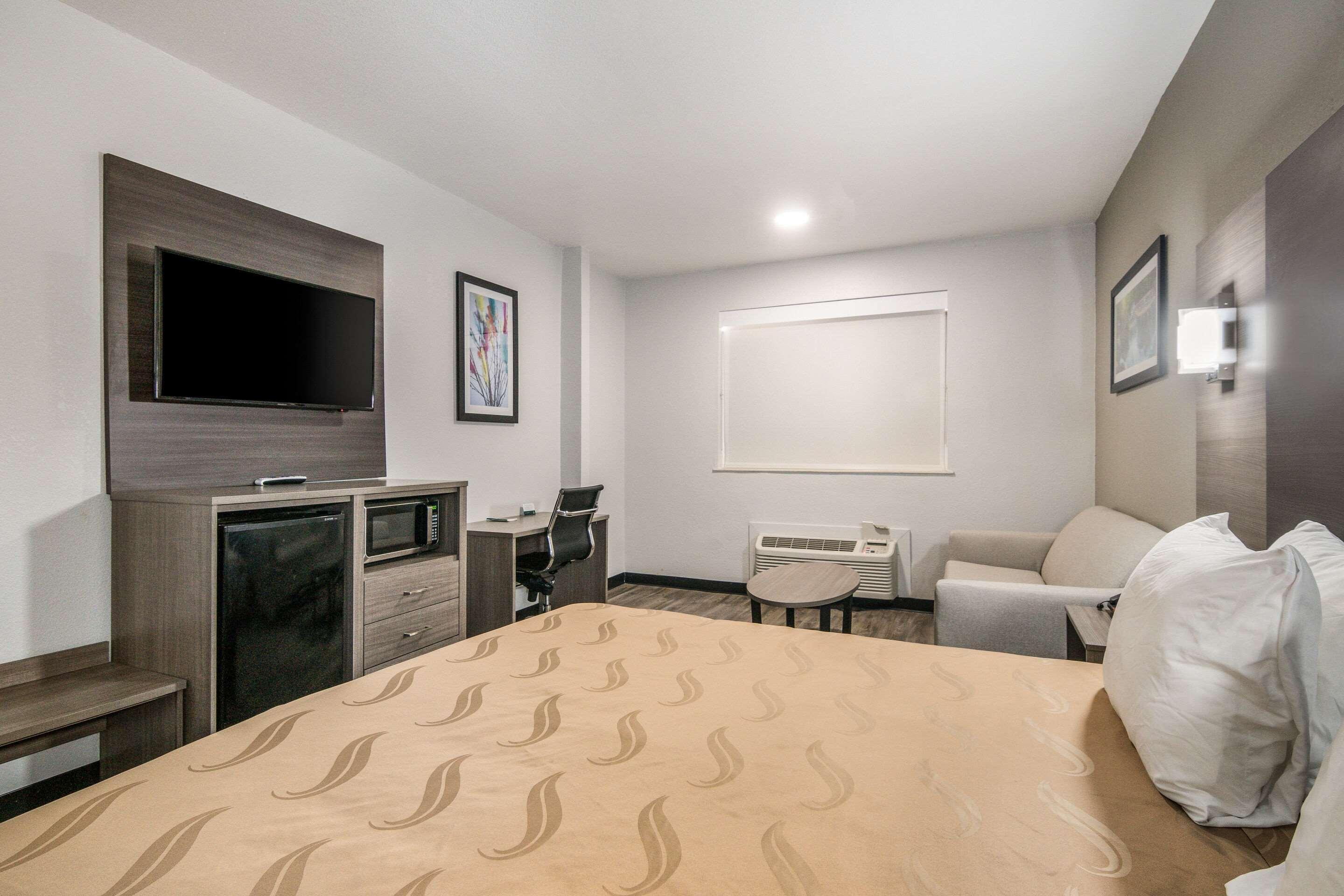 Quality Inn & Suites Fort Worth Esterno foto