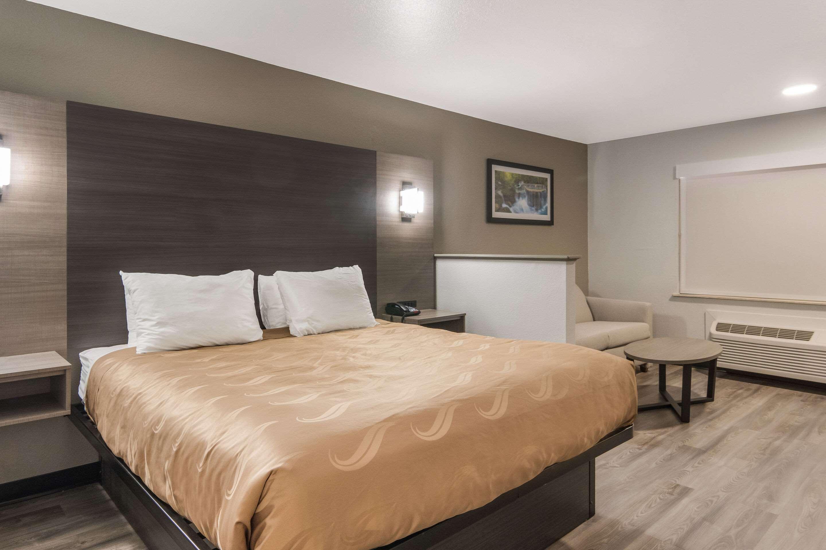 Quality Inn & Suites Fort Worth Esterno foto