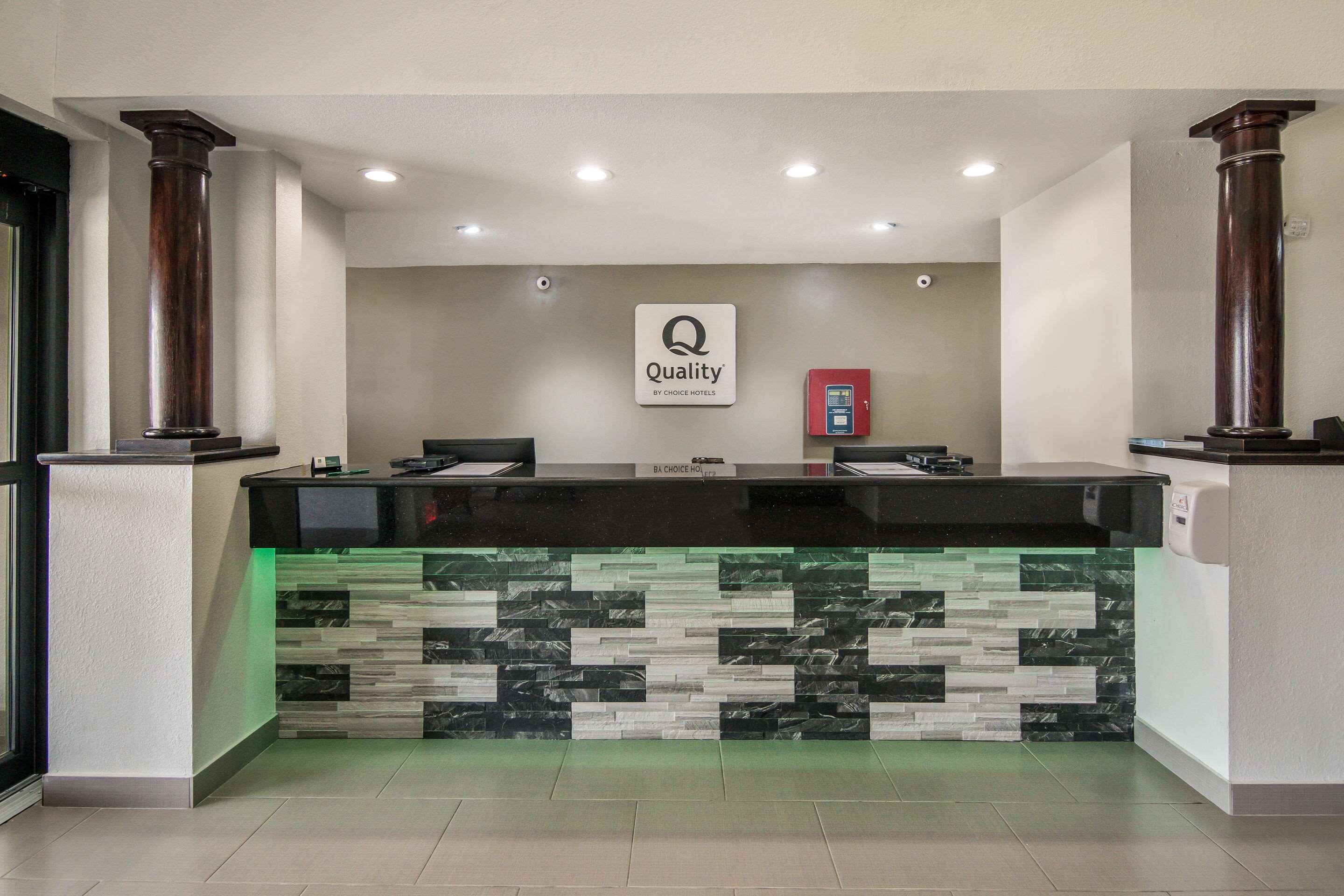 Quality Inn & Suites Fort Worth Esterno foto