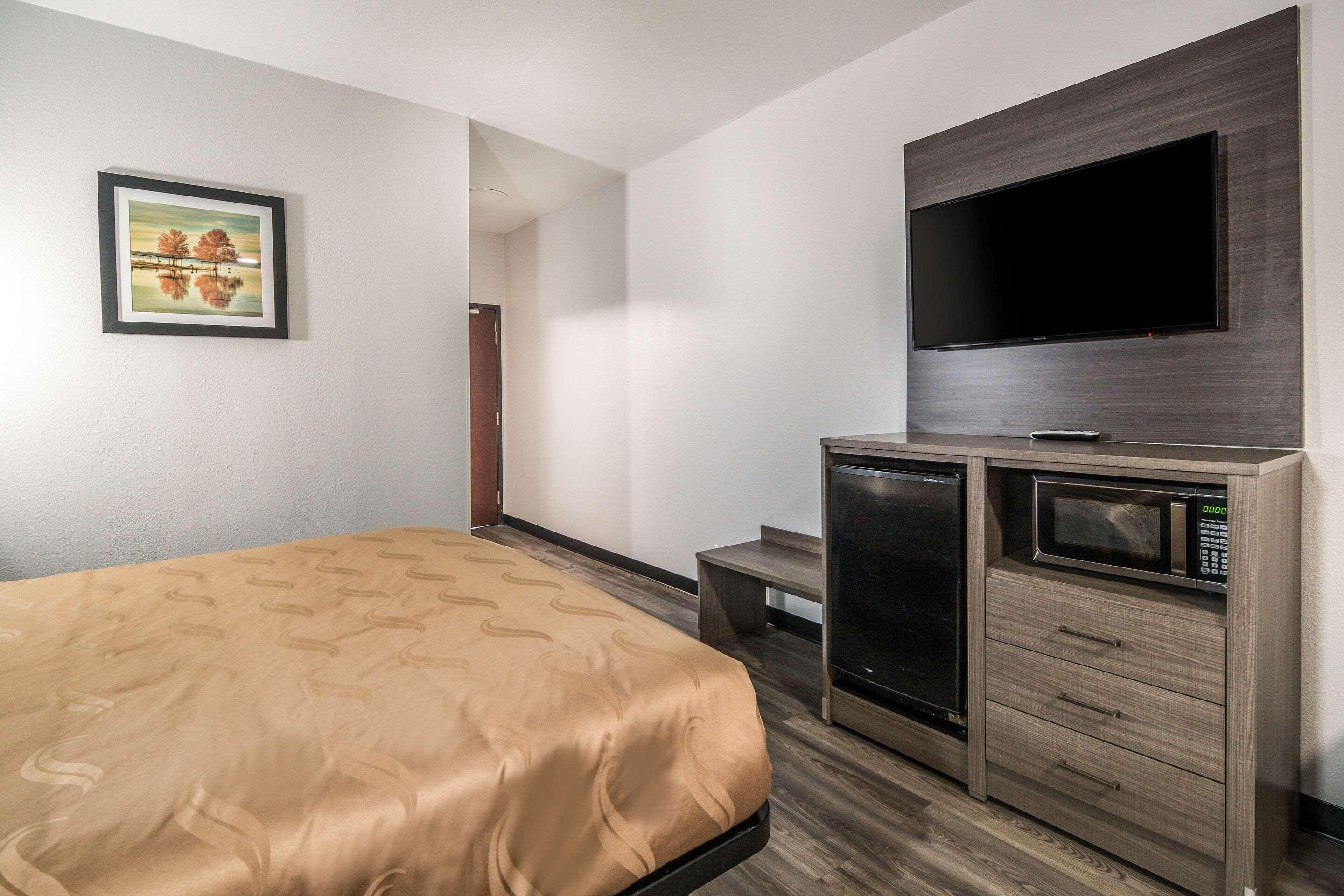 Quality Inn & Suites Fort Worth Esterno foto