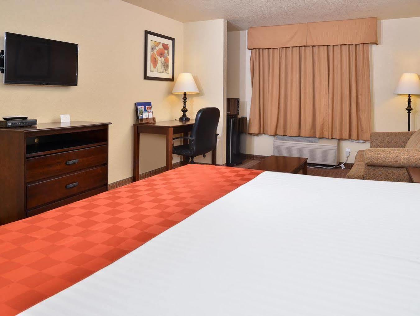 Quality Inn & Suites Fort Worth Esterno foto