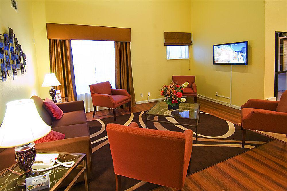Quality Inn & Suites Fort Worth Esterno foto